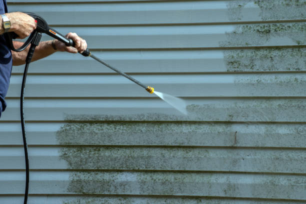 Why Choose Our Certified Pressure Washing Experts for Your Project Needs in Mascotte, FL?